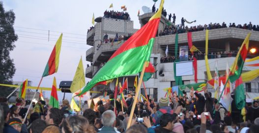 bati kurdistanda ozerklik kutlamalari