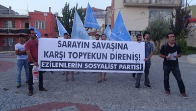 İzmirde operasyonlar protesto edildi