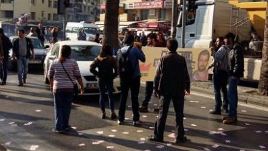 Devrimci Partililer İzmirde gözaltına alındı
