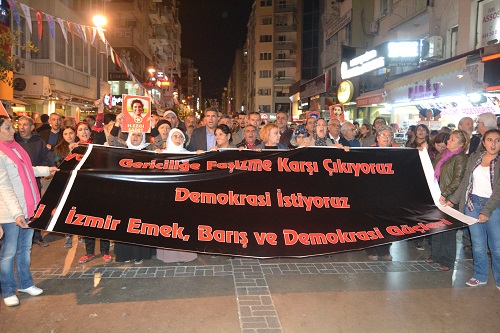 Katliamlara ve yasaklara karşı İzmir sokakta