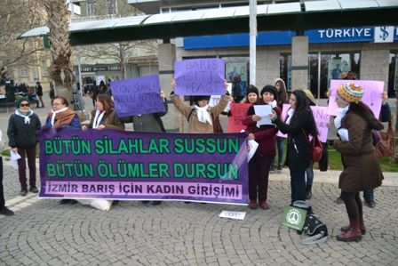 İzmir Barış İçin Kadın Girişimi eylemi