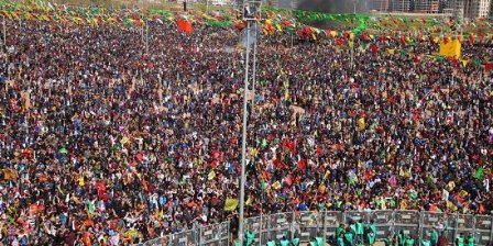 Amed Newroz Tertip Komitesine ev baskınları