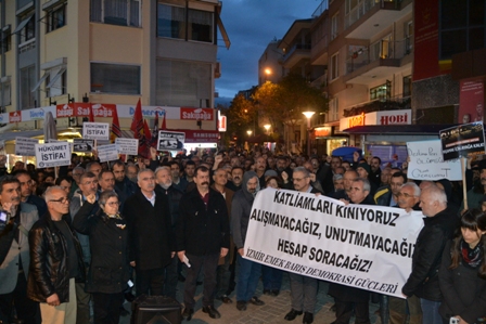 İzmir Emek ve Demokrasi güçleri basın açıklaması