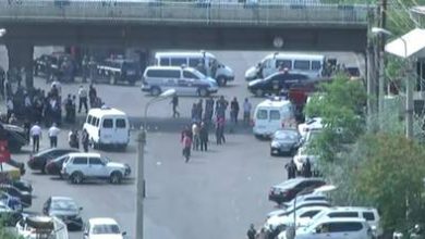 Ermenistanda polis merkezine silahlı baskın