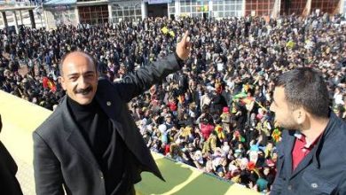 Qereyazi Belediye Eş Başkanı da gözaltına alındı