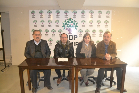 HDP İzmir basın toplantısı