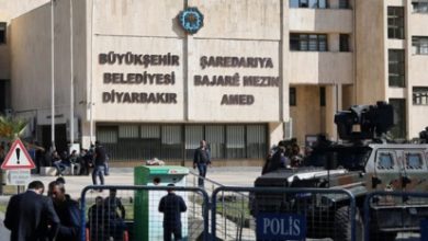 Amed Büyükşehir Belediyesinde 57 kişi işten atıldı