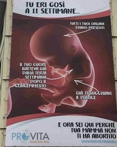 kadın örgütlwerinden kürtaj karşıtı afişe tepki